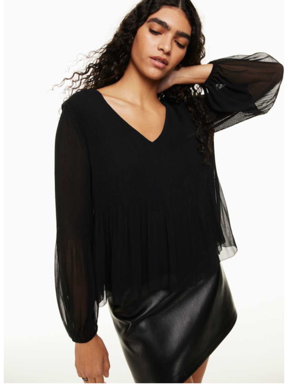 Women's Wilfred Daydreamer Pleated Long Sleeve v-neck Blouse Black Size L